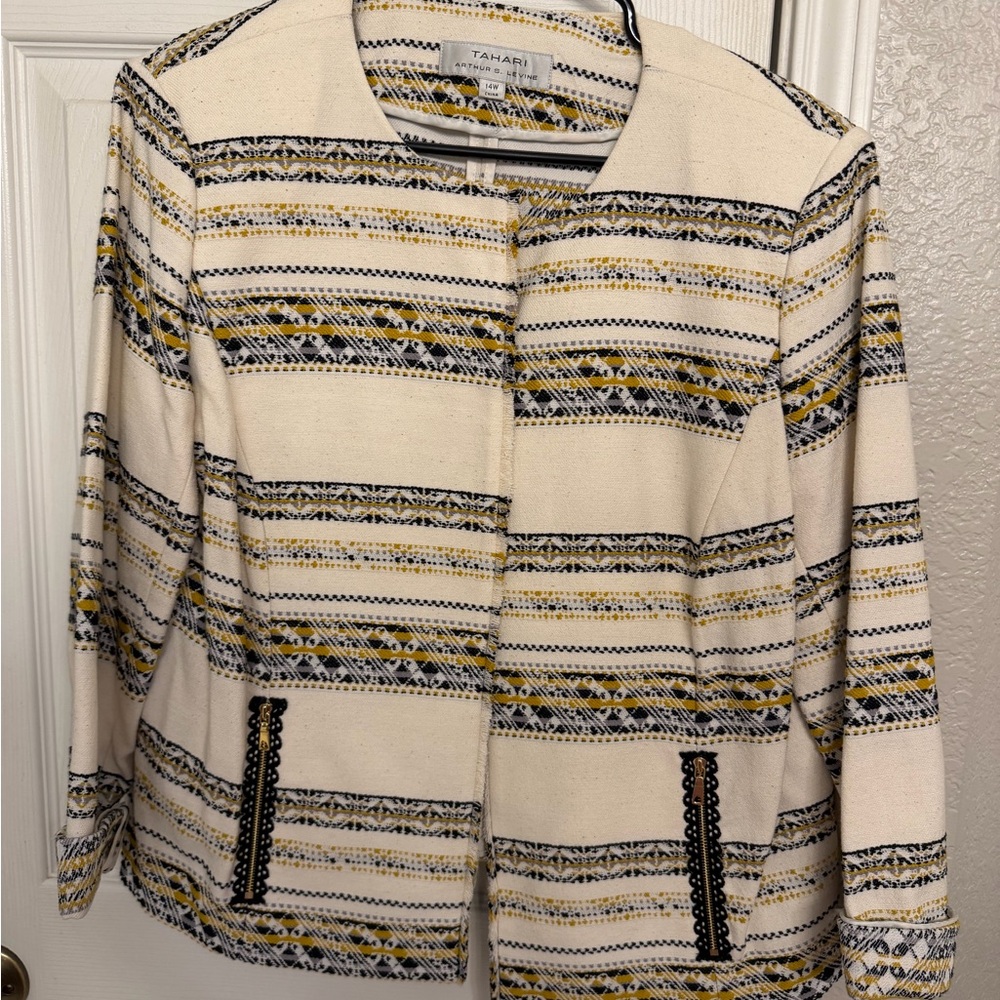 Tahari Women's Cream and Black Striped Blazer